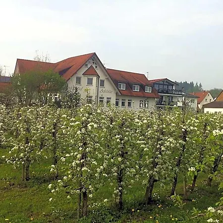 Apfelbluete 8 Km Vom Bodensee Szálloda 3*